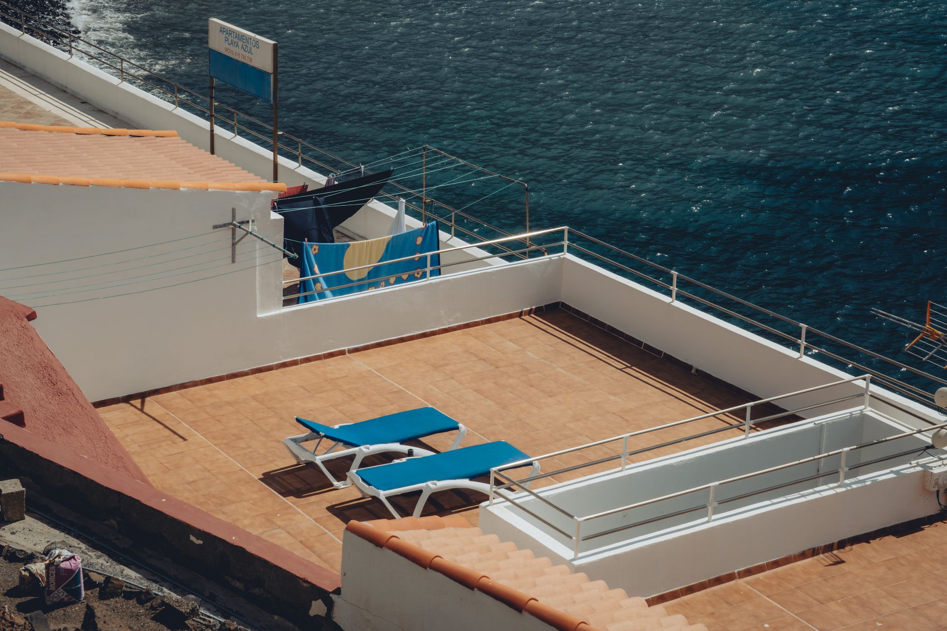Terraza de apartamento con vistas al mar